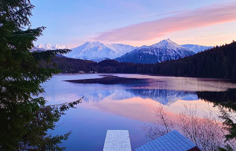 https://cll-live-media.de-fra-1.linodeobjects.com/wp-content/uploads/2026/06/alaska-kayti-coonjohn-y8f8Zq5a_iY-unsplash@2x-1.png